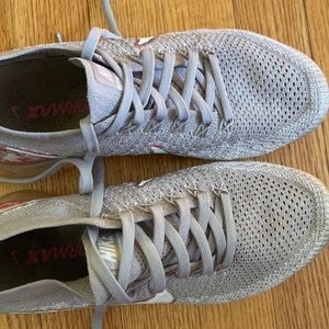 Womens Nike Size 7.5